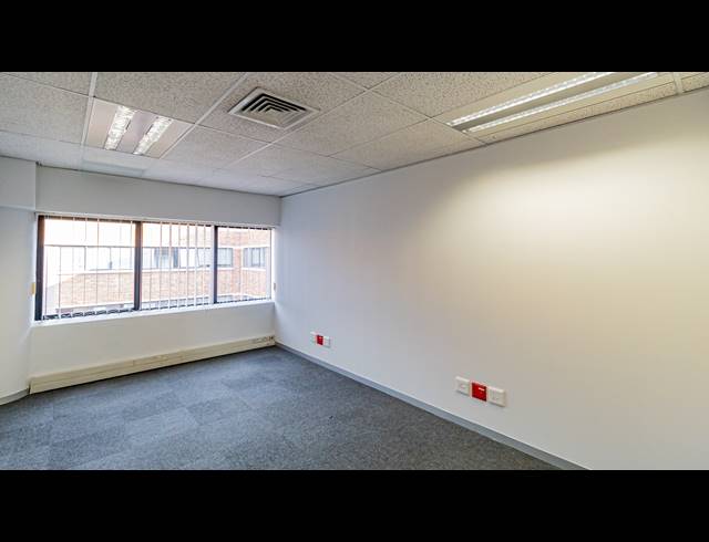 822M² OFFICE TO LET IN PARKTOWN